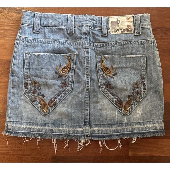 Kensie Denim Mini Skirt Raw Hem Size6 Vintage Embroidered Pockets Festival Boho - Picture 1 of 7